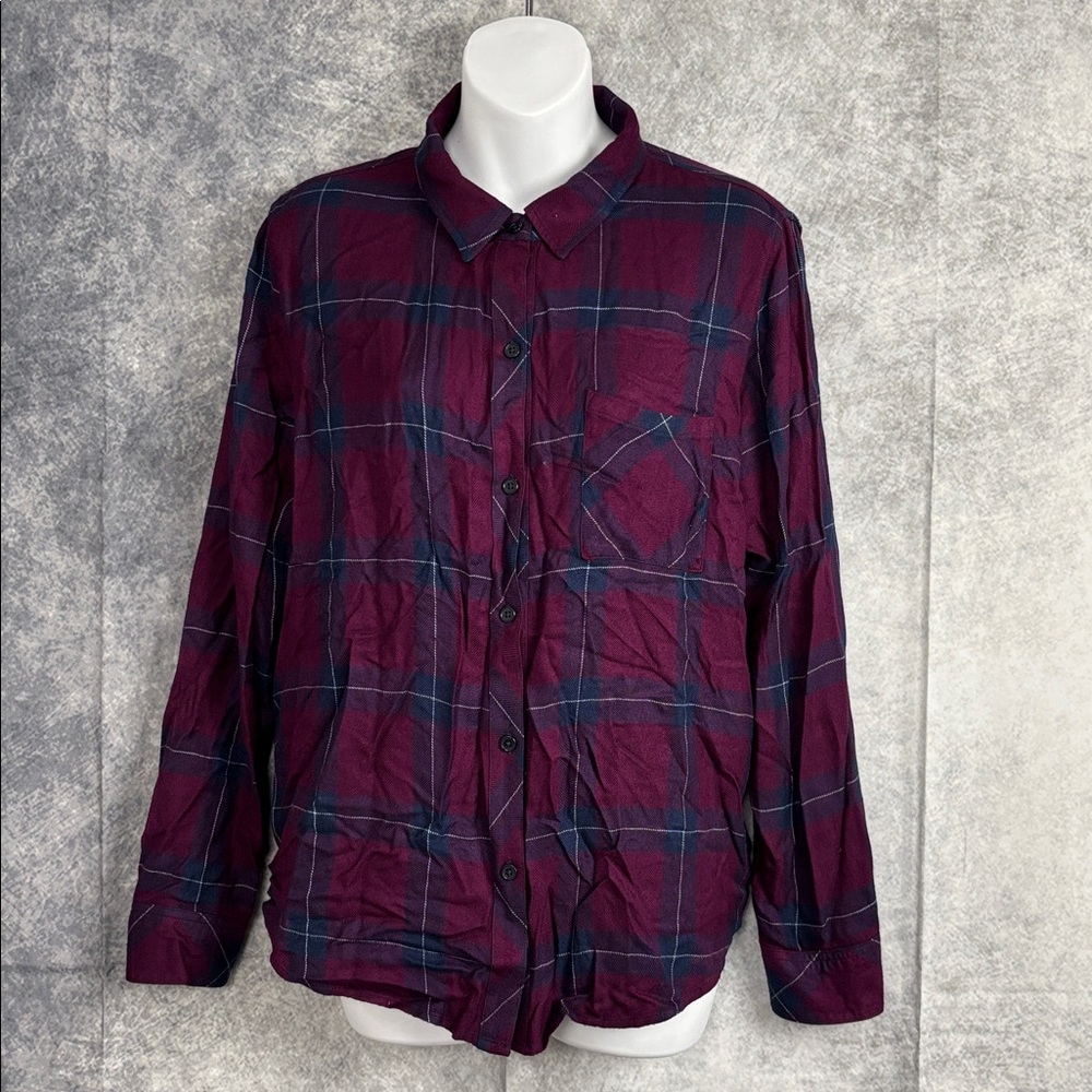 Rails Purple and Blue 100% Rayon Long Sleeve Button Down Flannel Size Medium